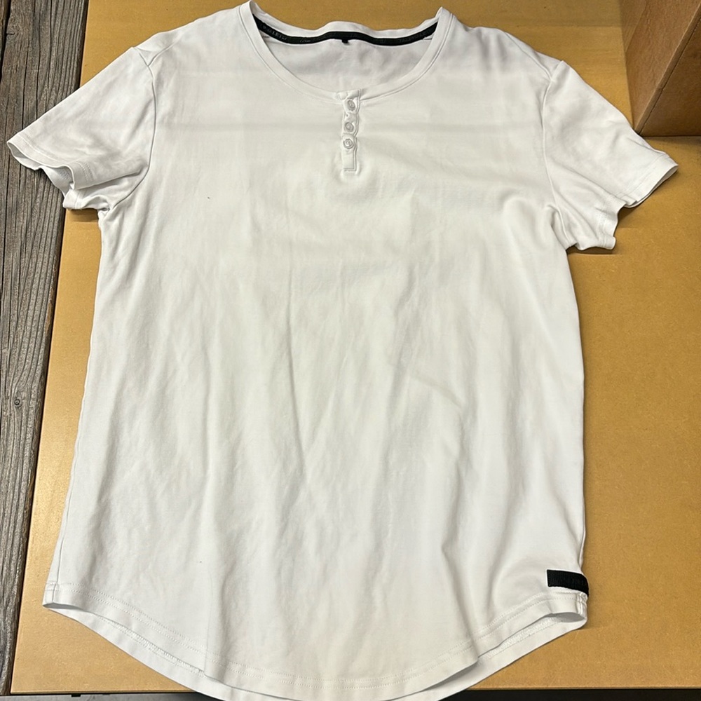 Alphalete Lux Short Sleeve Henley- White